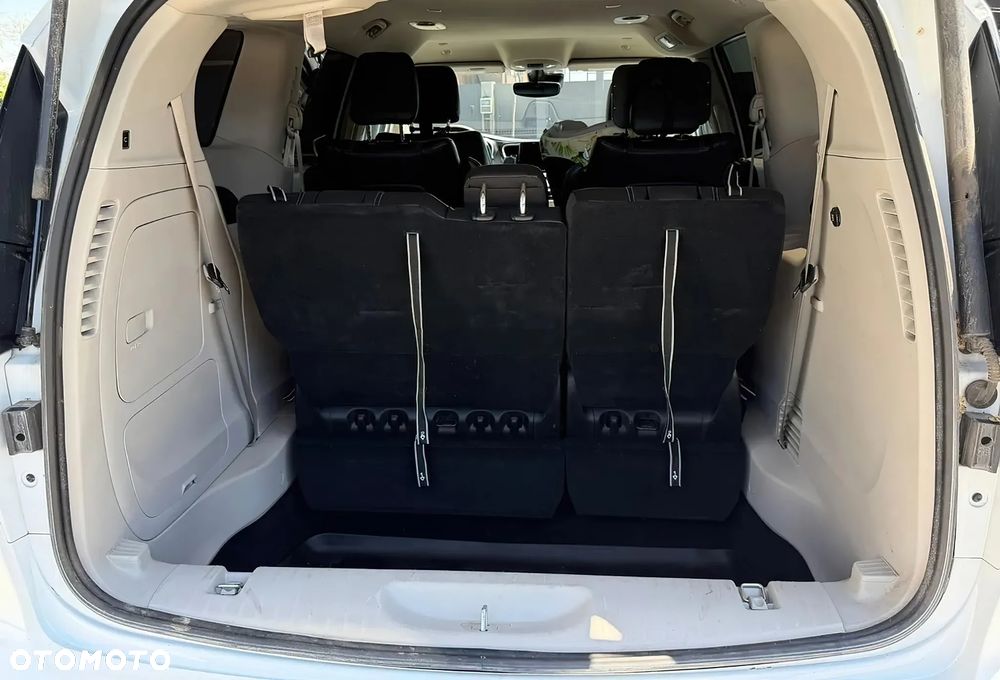 Chrysler Pacifica - 7