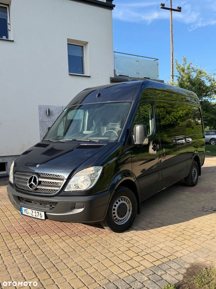 Mercedes-Benz Sprinter - 1