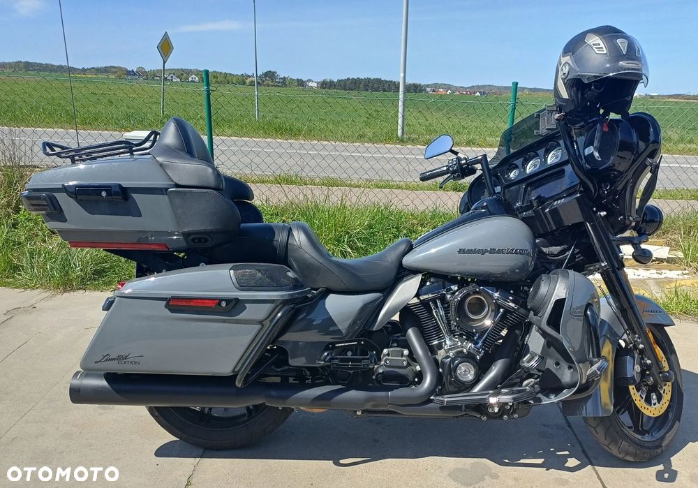 Harley-Davidson Touring Ultra Limited - 4