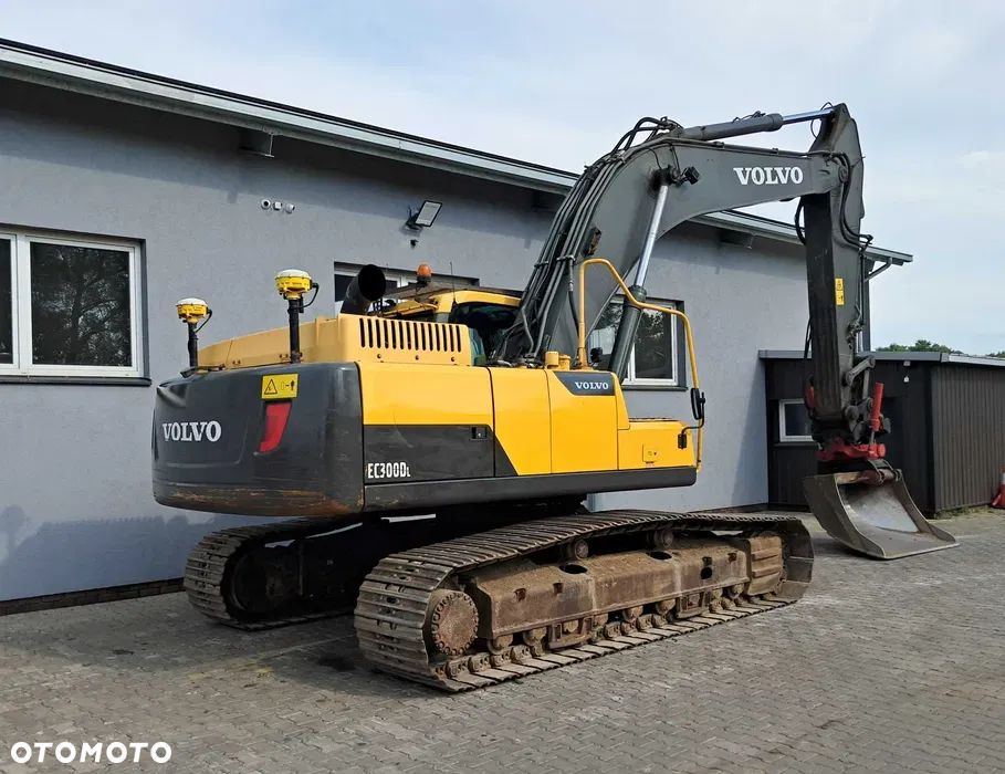 Volvo EC300DL - 2