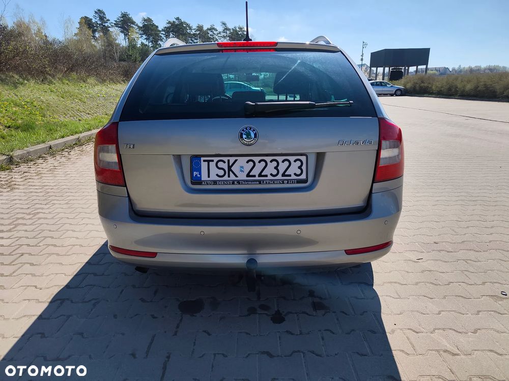 Skoda Octavia 1.6 TDI Elegance - 4