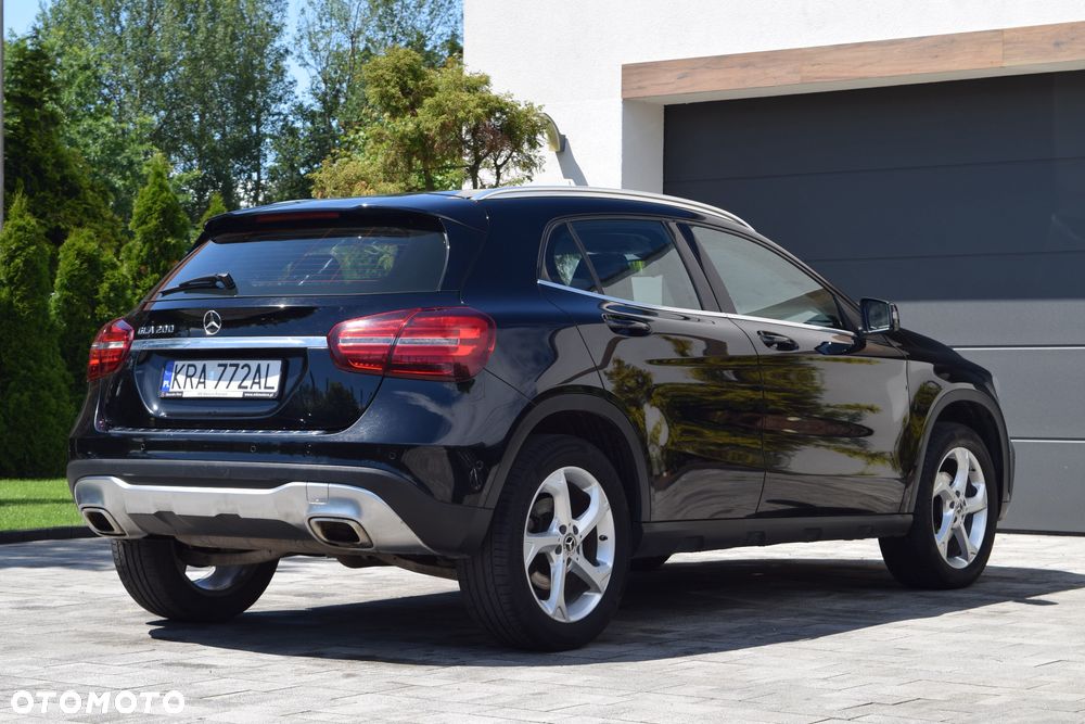 Mercedes-Benz GLA 200 7G-DCT Style - 7