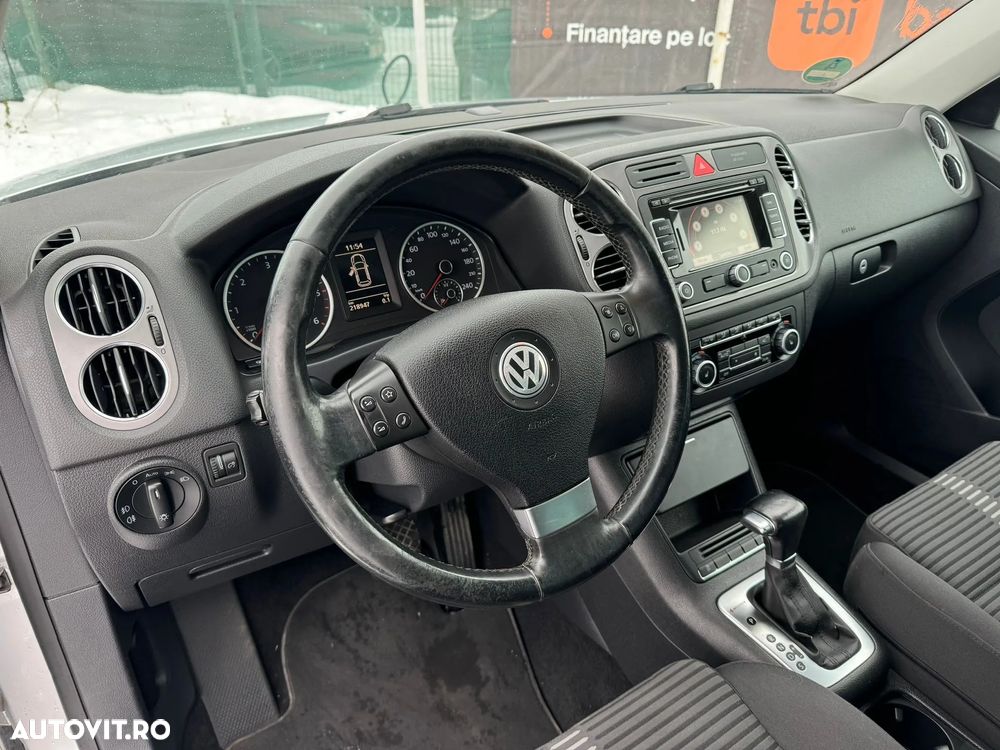 Volkswagen Tiguan 2.0 TDI DPF 4Motion DSG Sport & Style - 38