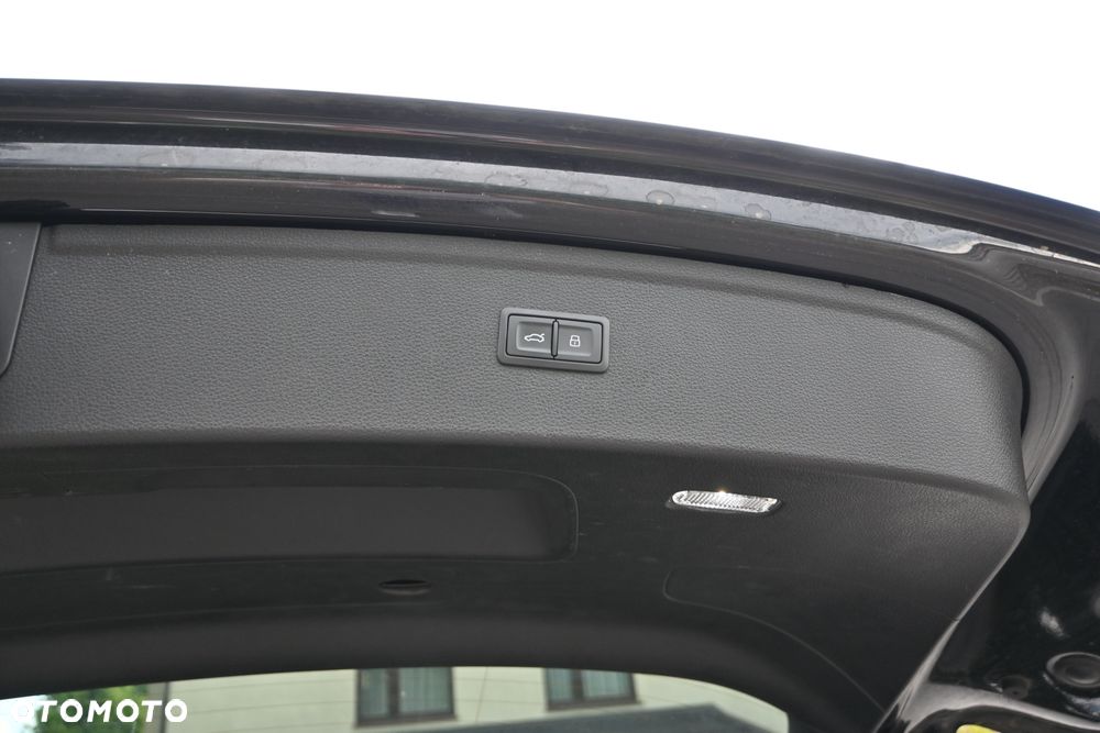Audi Q5 40 TDI quattro S tronic S line - 34