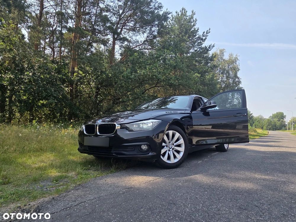 BMW Seria 3 316d - 15