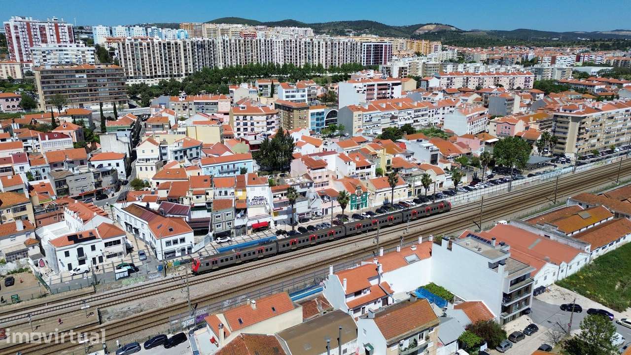 Terreno para construção de edifício - Grande imagem: 3/9