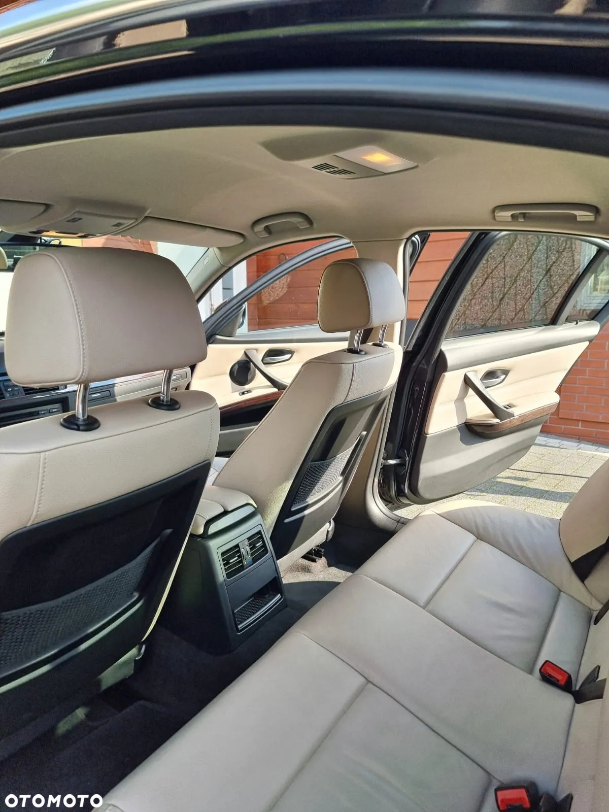 BMW Seria 3 320d xDrive - 16