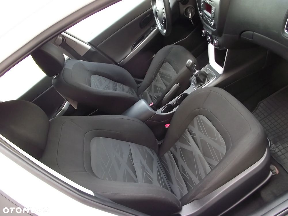Kia Ceed 1.4 S - 18