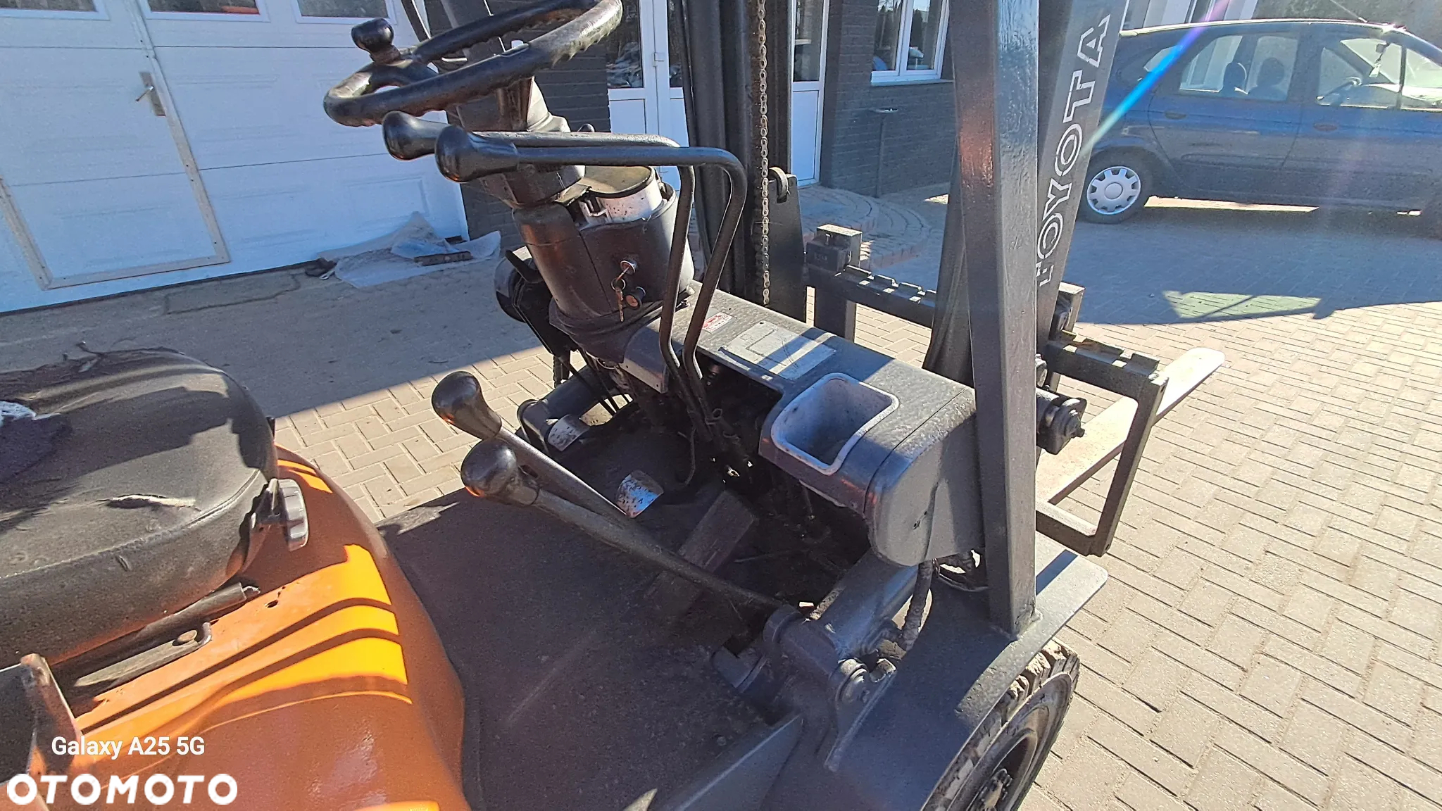 Toyota Toyota - 4