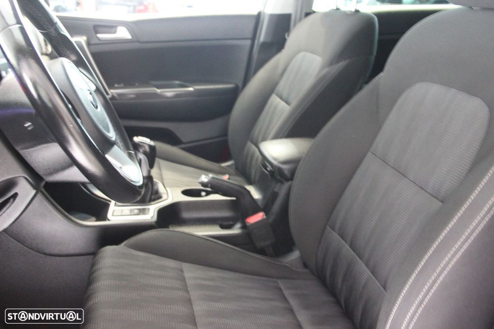 Kia Sportage 1.6 CRDI ISG SX - 9