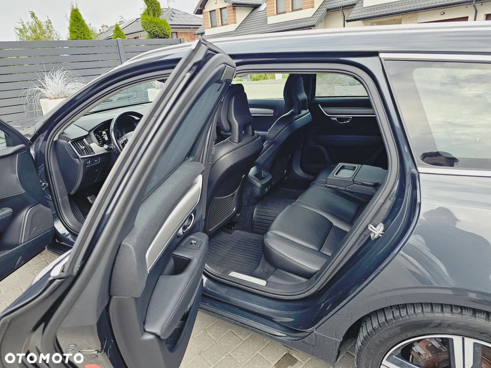 Volvo V90 D3 Momentum Pro - 11
