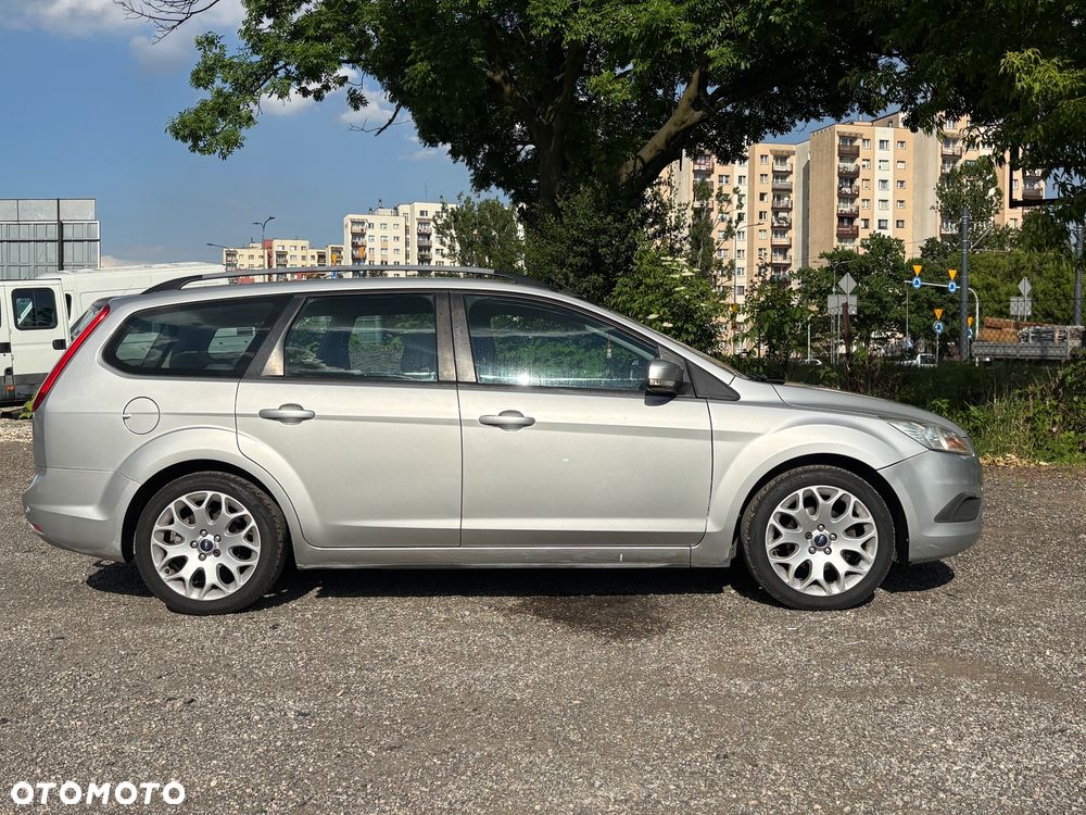 Ford Focus 1.6 16V Ambiente - 10