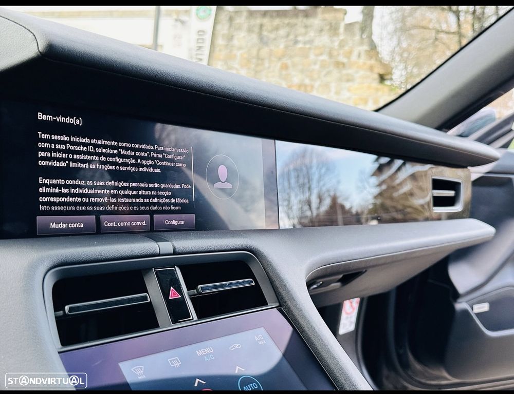 Porsche Taycan 4 - 23