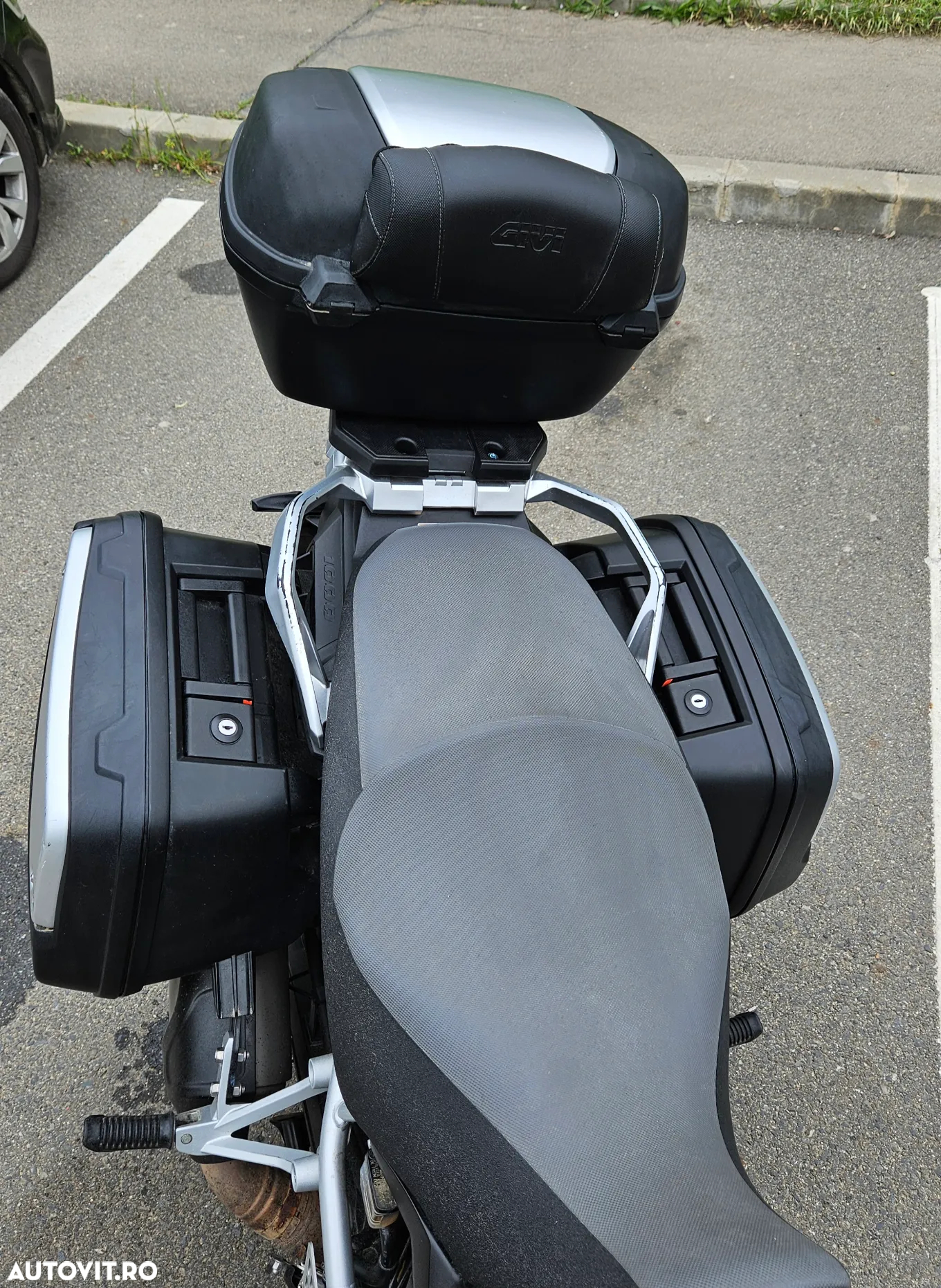 Suzuki DL 1000 V-Strom Grand Touring - 4