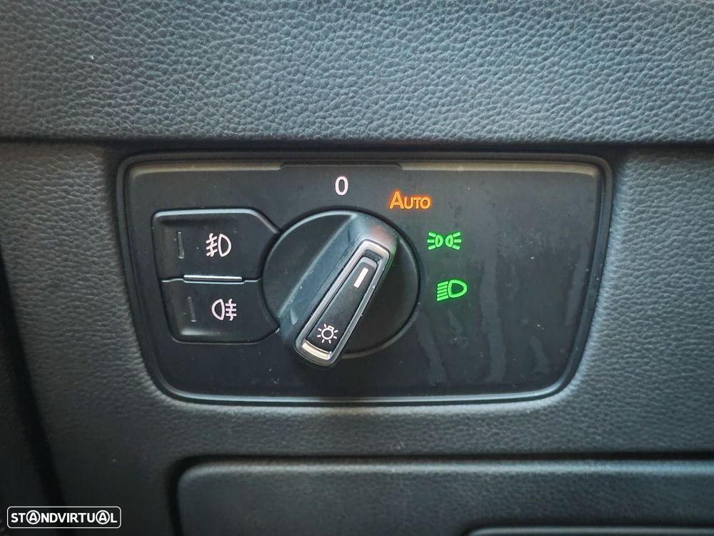 VW Passat Variant - 42