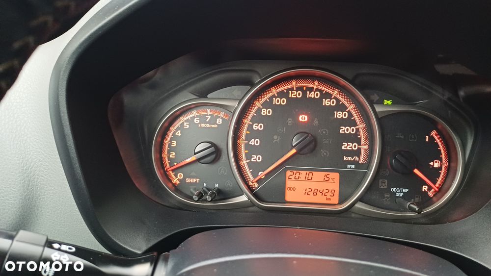 Toyota Yaris 1.0 Premium EU6 - 19