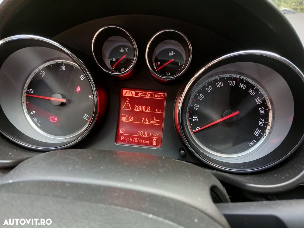 Opel Insignia 2.0 CDTI ECOTEC 4X4 Country Aut. - 4