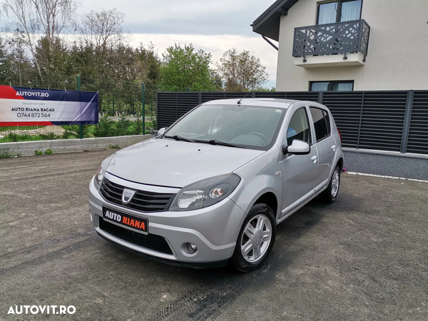 Dacia Sandero 1.2 16V 75 Laureate