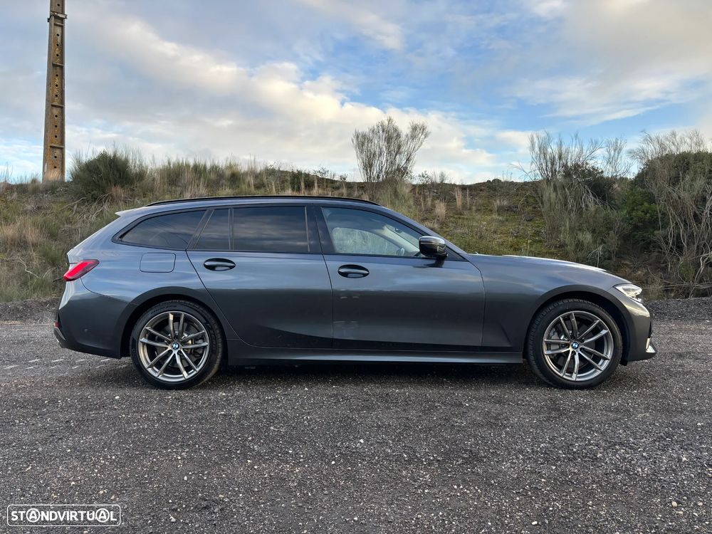 BMW 330 e Touring Line Sport Auto - 42
