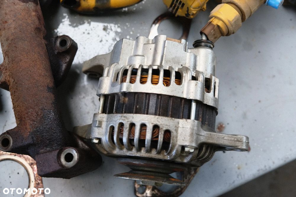 alternator oryginał  cat c,3,3 oryginał cat kubota model V3307-CR_TE4B-CTP-2R cod sil 1J451-11001 - 2
