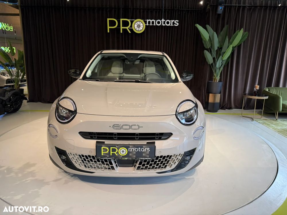 Fiat 600 HYBRID 100 kW 125 Jahre Edition - 13