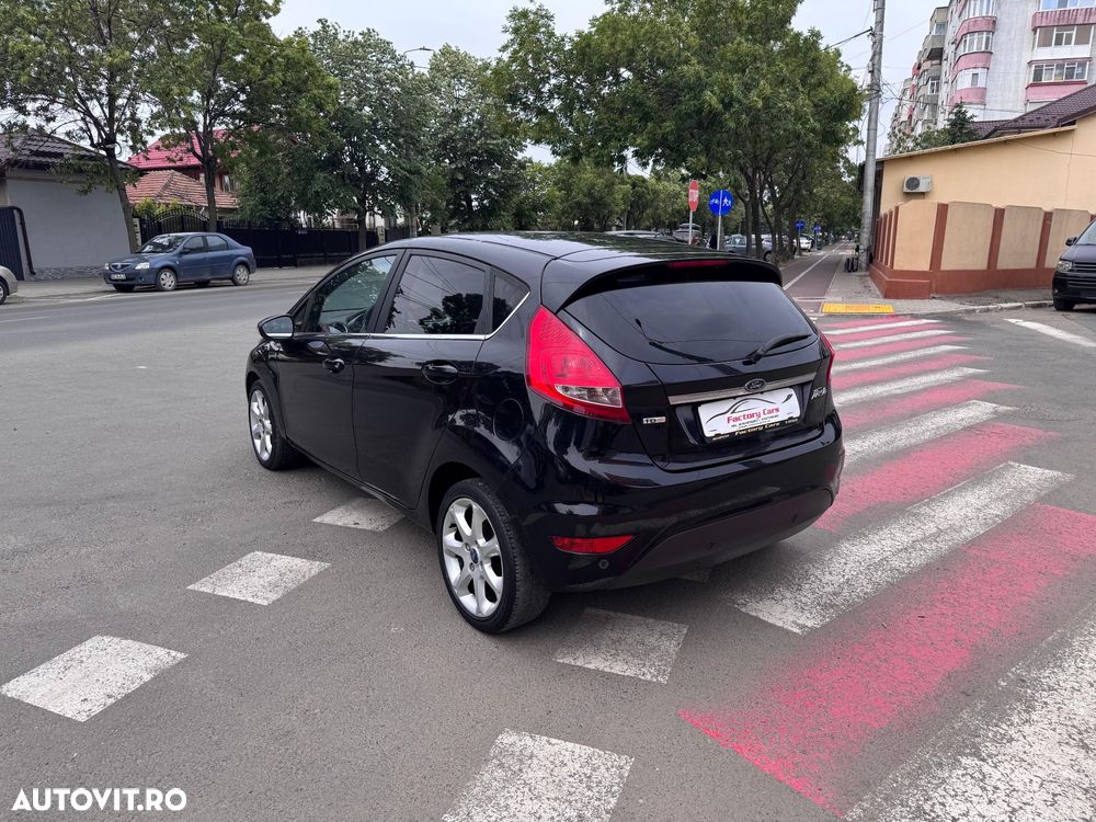 Ford Fiesta 1.6 TDCI Ambiente - 4