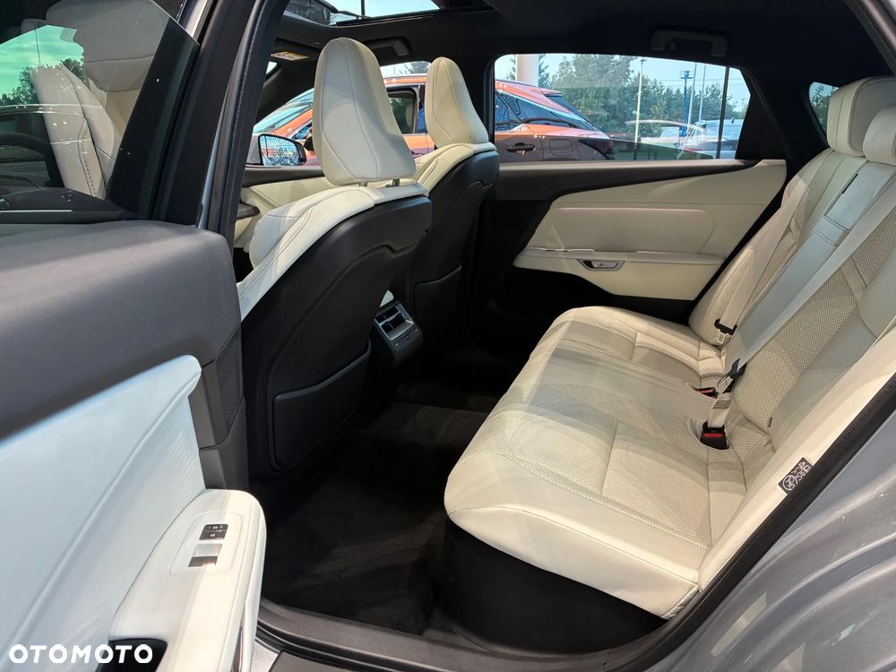 Lexus ES 500e Prestige AWD - 11