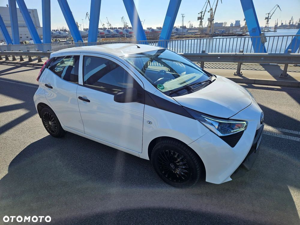 Toyota Aygo x-business - 8