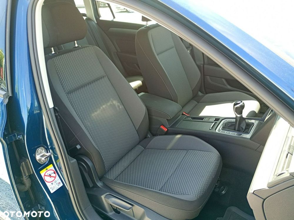 Volkswagen Passat Variant 2.0 TDI EVO Essence - 29