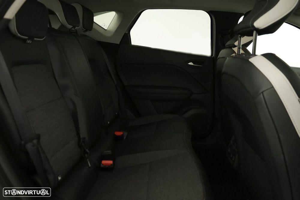 Renault Captur 1.0 TCe Techno Bi-Fuel - 24