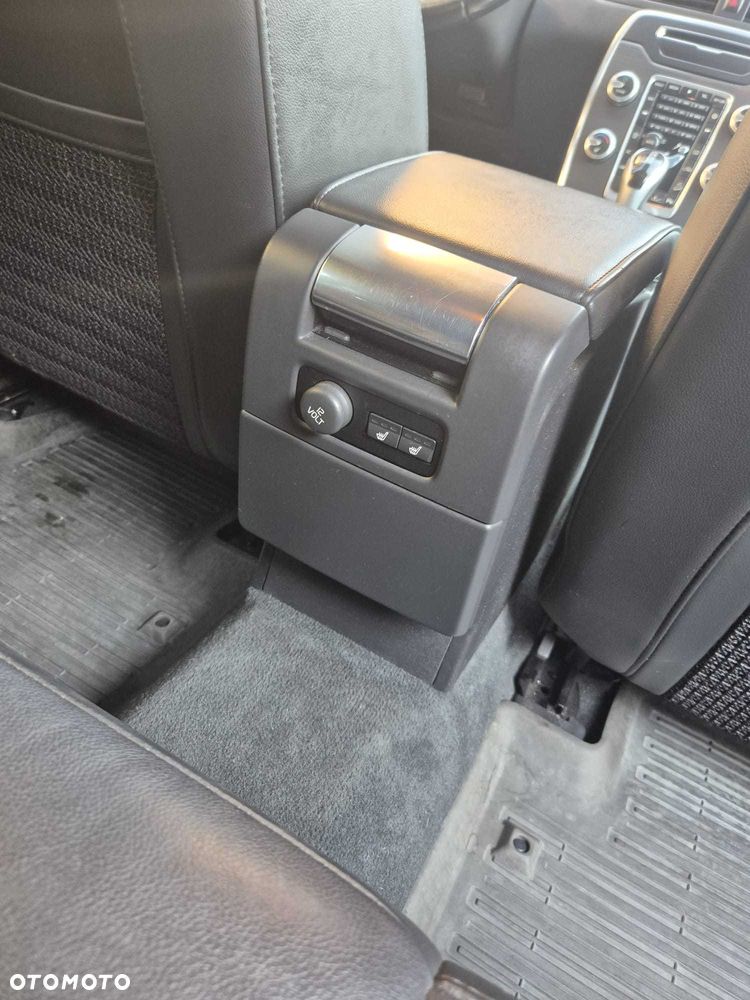 Volvo XC 70 - 5