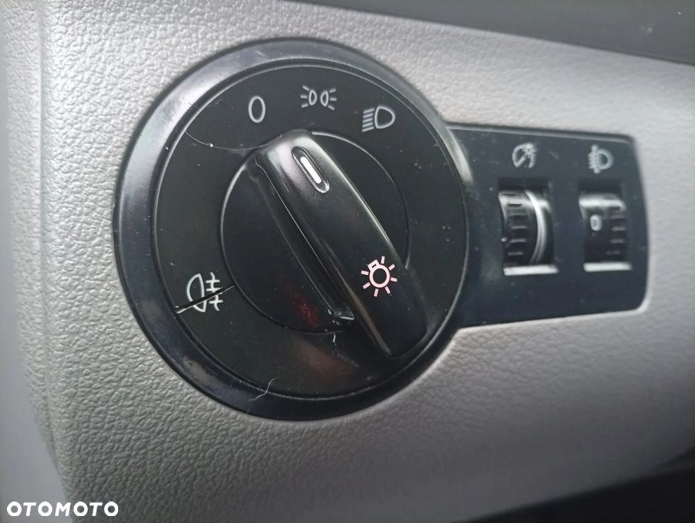 Volkswagen Touran 1.9 TDI United - 20