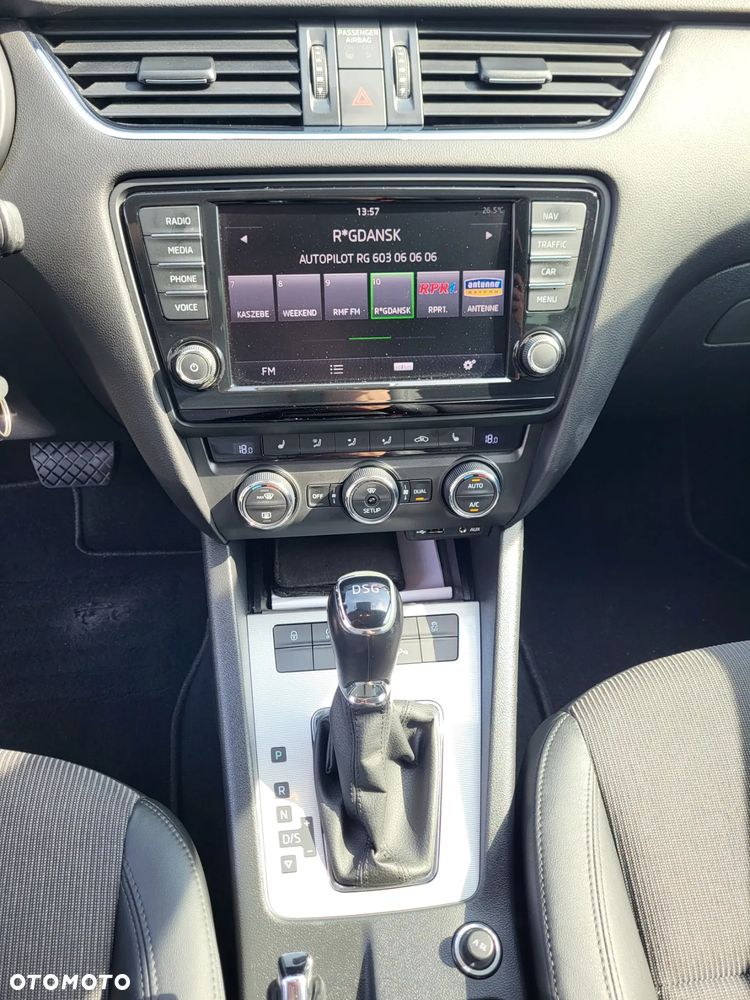 Skoda Octavia Combi 2.0 TDI (Green tec) DSG Style - 15