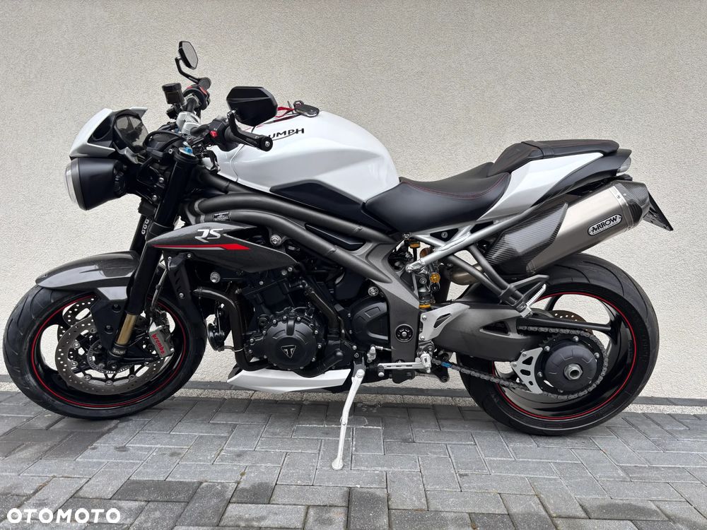 Triumph Speed Triple - 1