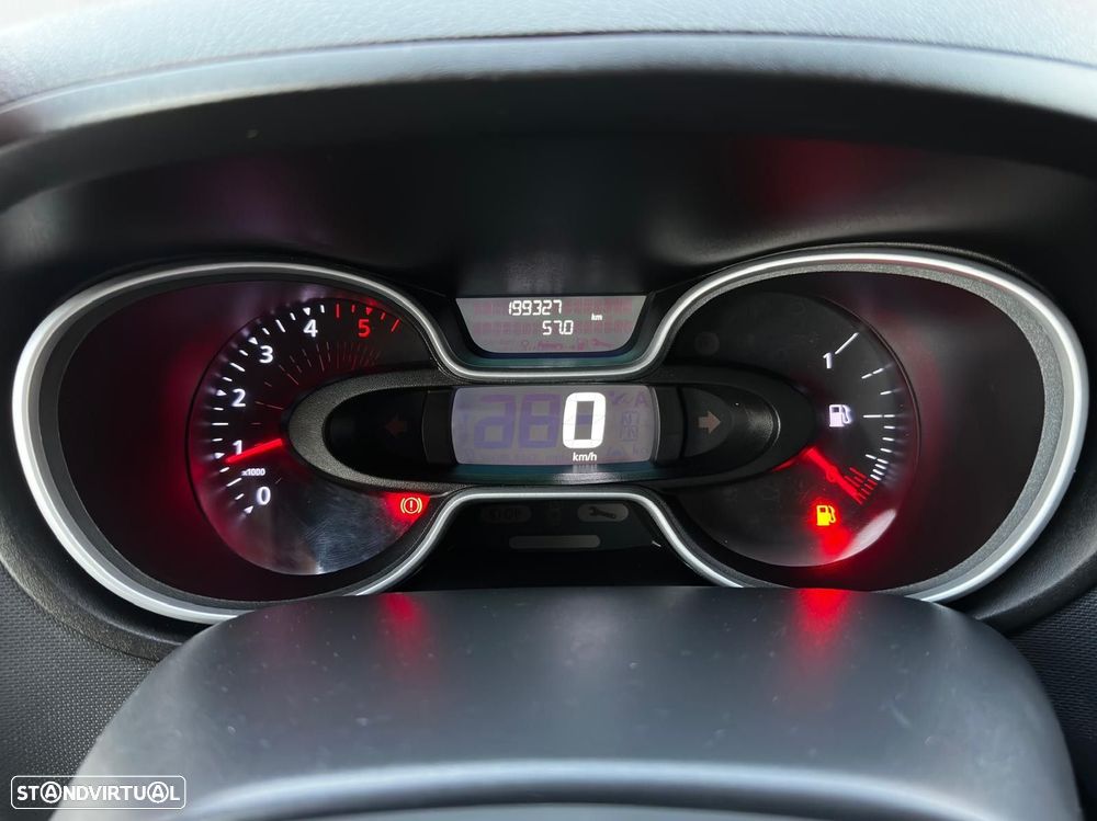 Renault Trafic 2.0 dCi L2H1 1.2T - 15