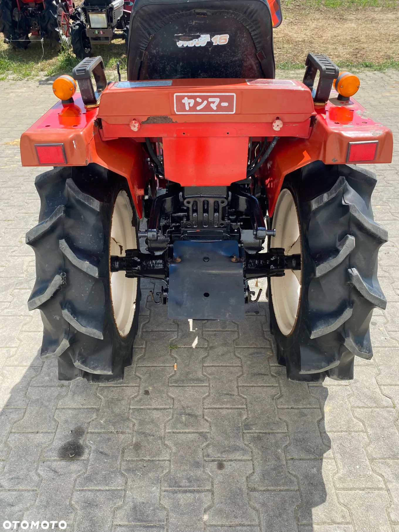 Yanmar F16 - 8