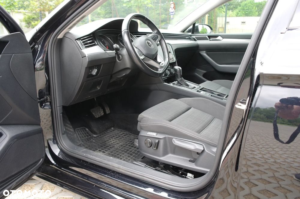 Volkswagen Passat 2.0 TDI EVO Business DSG - 19