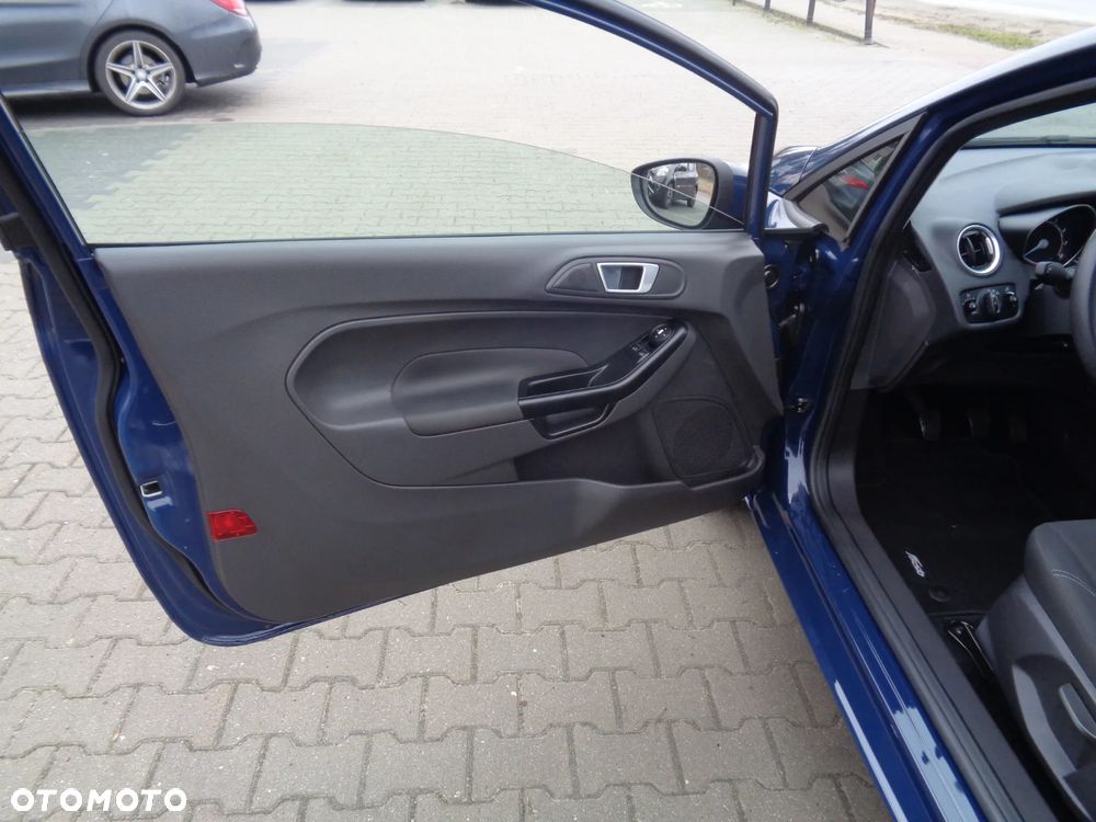 Ford Fiesta 1.25 Champions Edition - 22