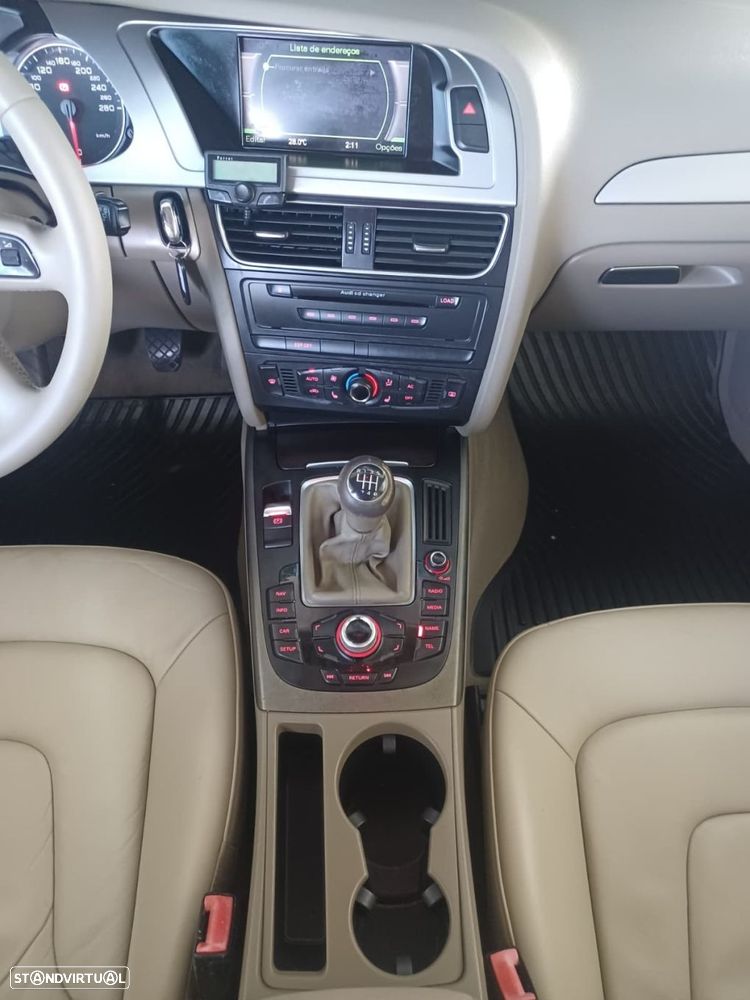 Audi A4 Avant 2.0 TDI - 12