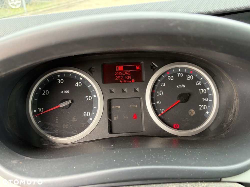 Renault Trafic Passenger Expression - 16