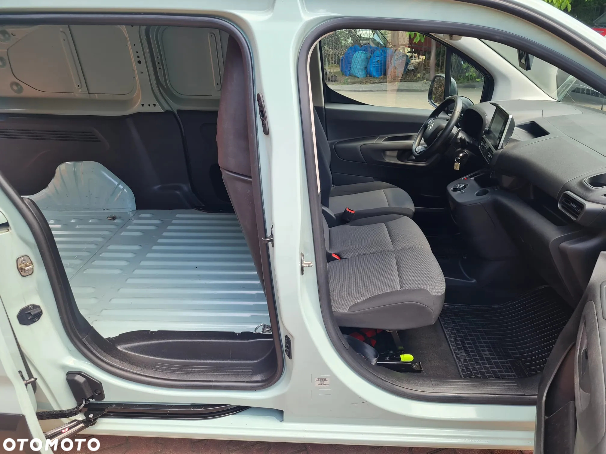 Citroën BERLINGO - 16