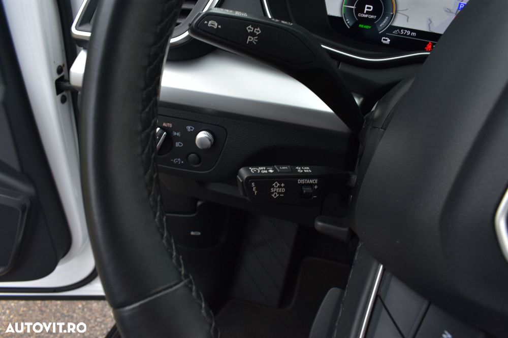 Audi Q5 50 TFSIe quattro S tronic S line - 36