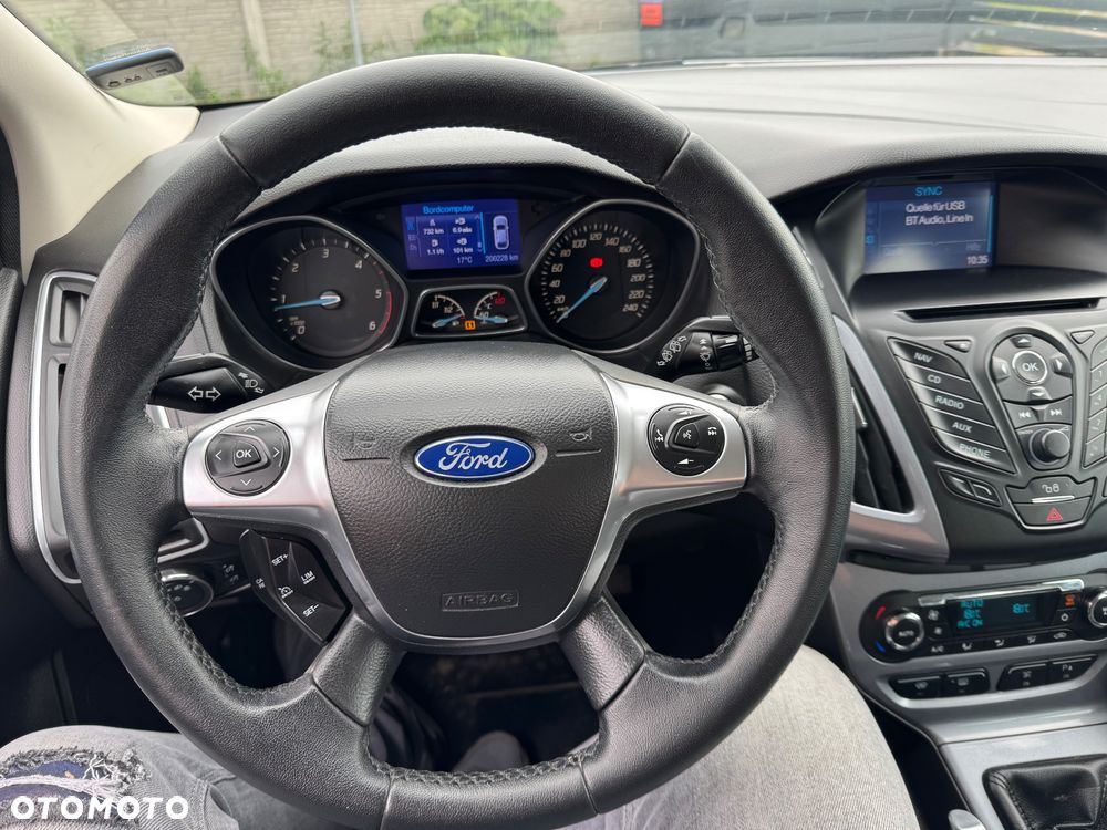Ford Focus - 10