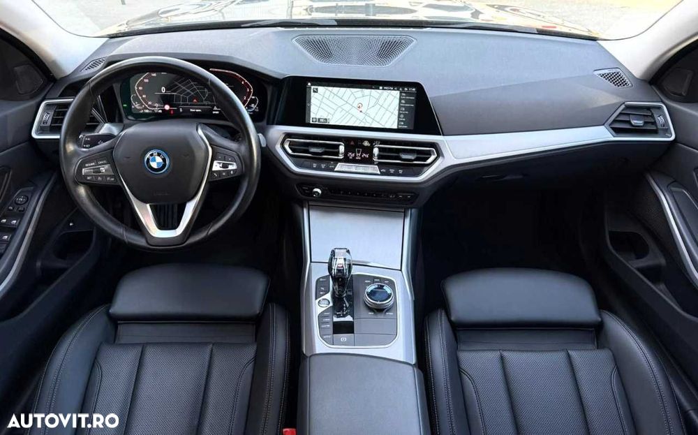 BMW Seria 3 - 23