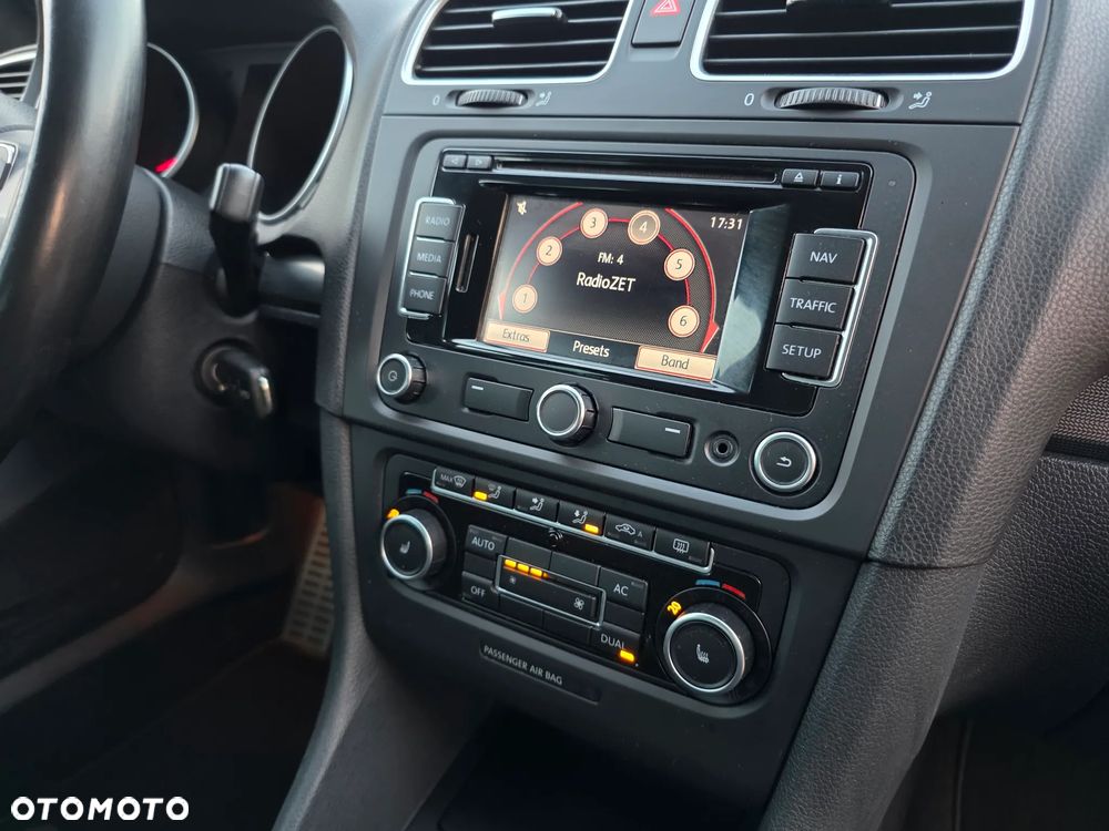 Volkswagen Golf 1.2 TSI BlueMotion Technology Style - 27