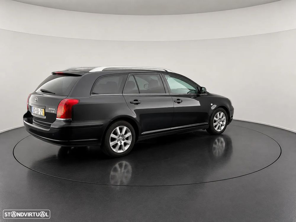 Toyota Avensis SW 2.2 D-4D - 2