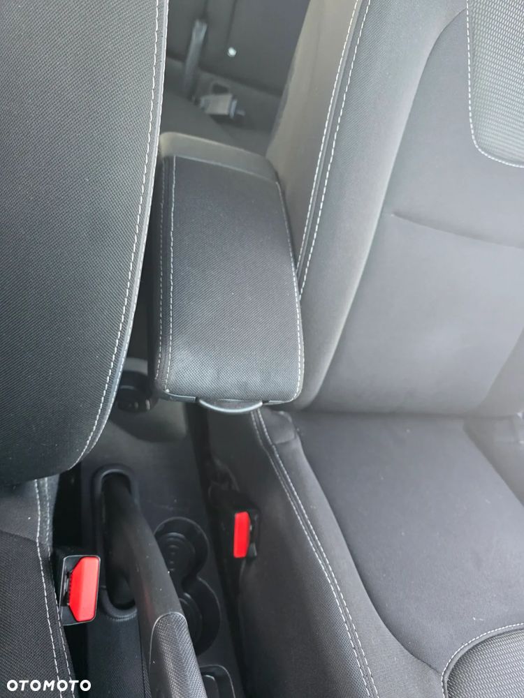 Renault Clio dCi 75 Stop & Start Expression - 23