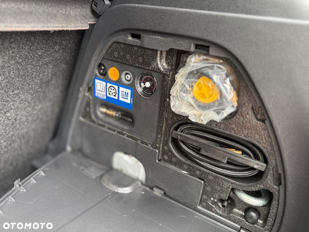 Opel Corsa - 16