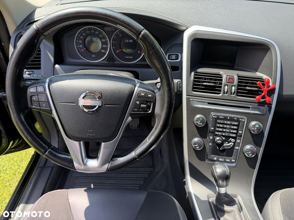 Volvo XC 60 D4 Edition Pro - 17