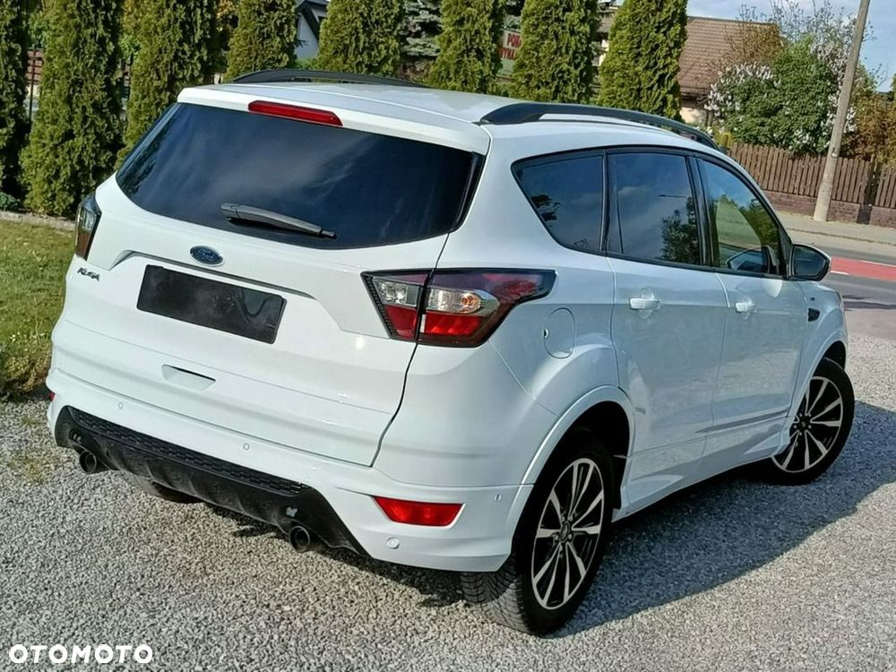 Ford Kuga 2.0 TDCi 2x4 ST-Line - 11